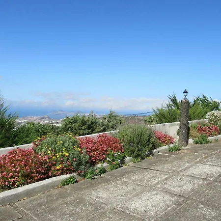 Holiday home Vivelorural Preciosa Casa Con Chimenea En Arucas